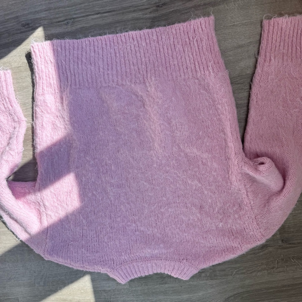 Pink Women's Sweater - Picture 4 of 4